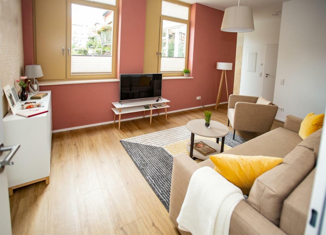Eckhof Domizil - Grosszuegige Ferienwohnung Mit Kleinem Garten In Der Altstadt Von Gotha Exterior foto