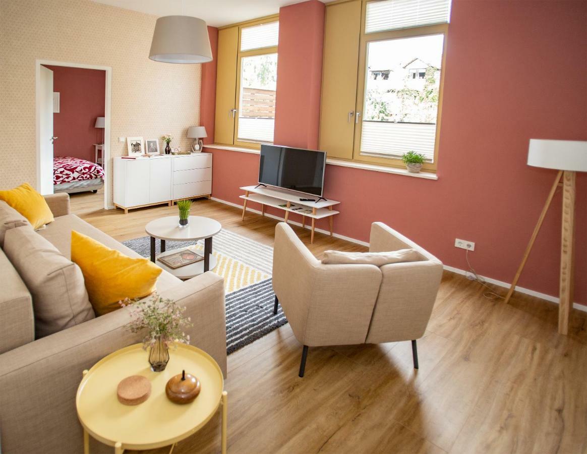 Eckhof Domizil - Grosszuegige Ferienwohnung Mit Kleinem Garten In Der Altstadt Von Gotha Exterior foto